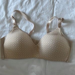 Warners wireless bra 38B